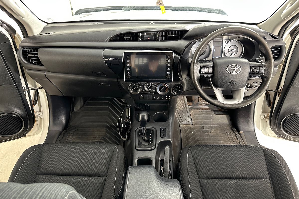 2022 Toyota HILUX SR (4x4) GUN126R 4X4