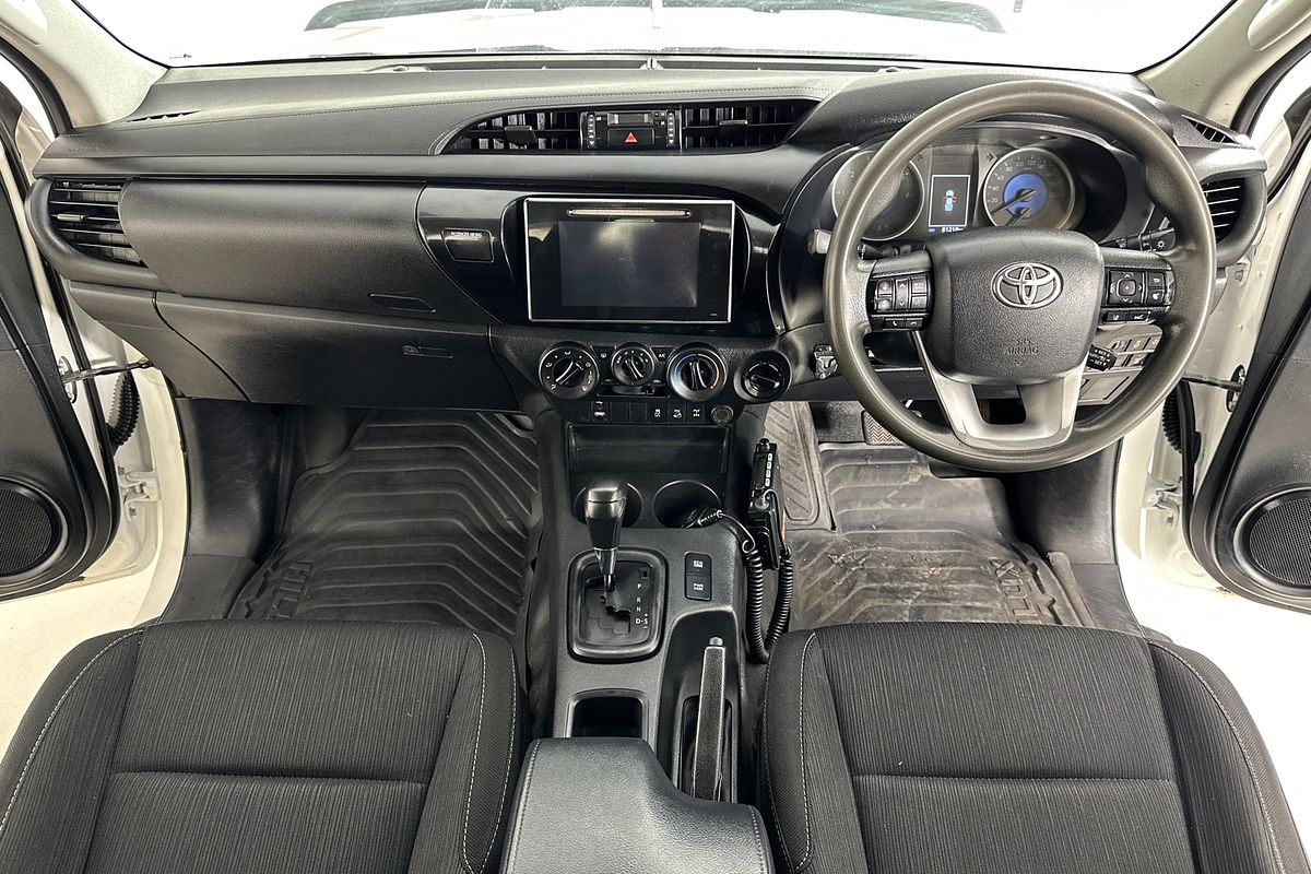2020 Toyota HILUX SR (4x4) GUN126R MY19 UPGRADE 4X4