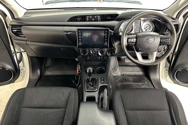 2021 Toyota HILUX SR (4x4) GUN126R FACELIFT 4X4