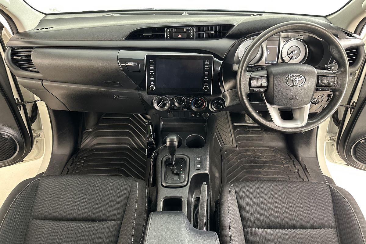 2021 Toyota HILUX SR (4x4) GUN126R 4X4