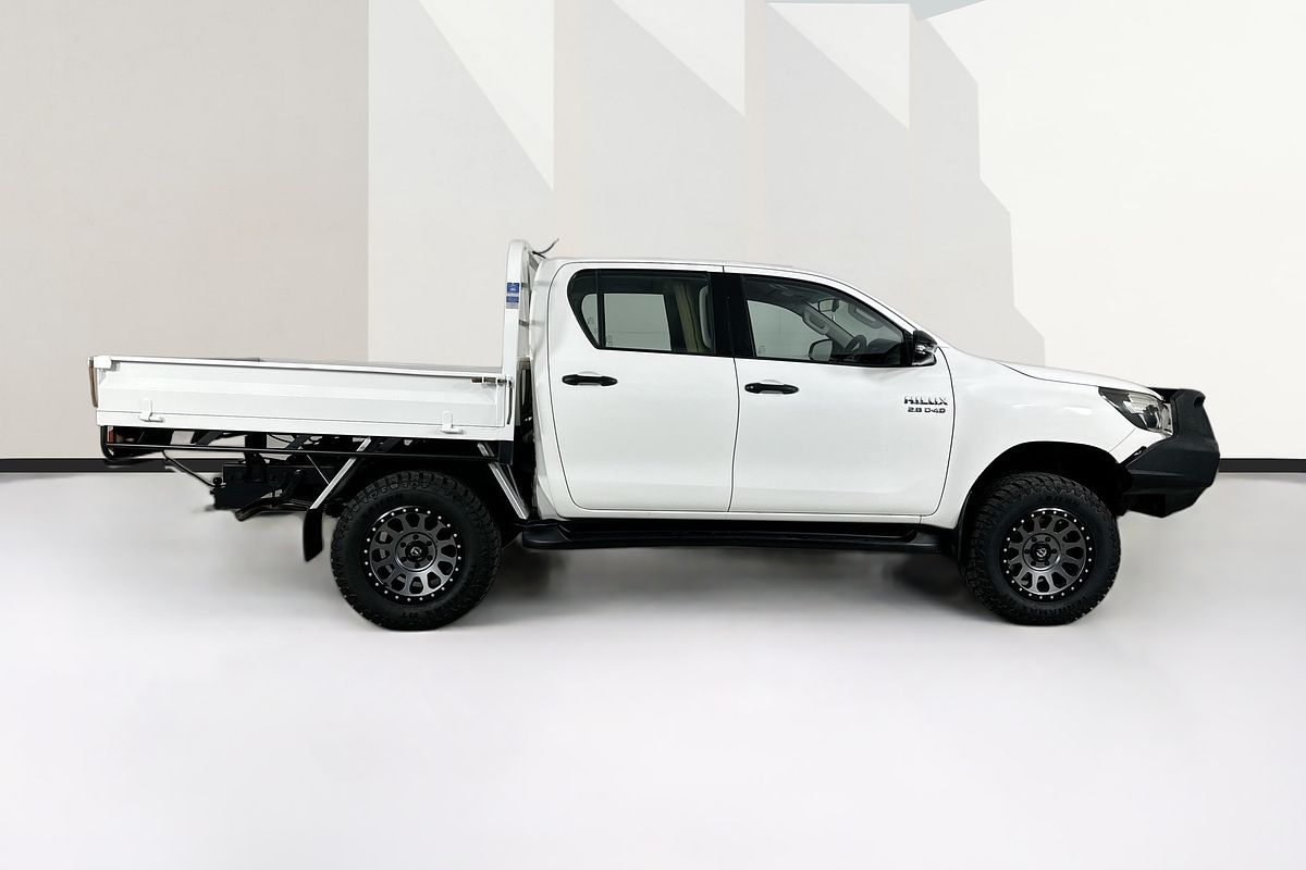 2017 Toyota HILUX SR (4x4) GUN126R 4X4