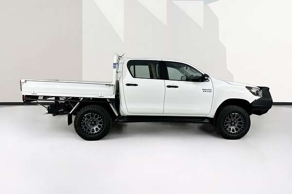 2017 Toyota HILUX SR (4x4) GUN126R 4X4