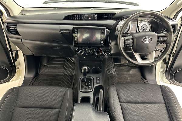 2021 Toyota HILUX SR (4x4) GUN126R 4X4