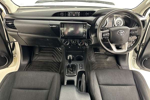 2021 Toyota HILUX SR (4x4) GUN126R 4X4
