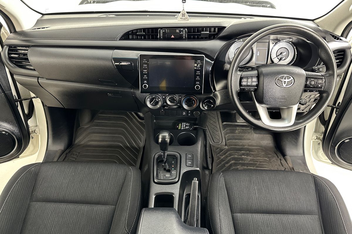 2022 Toyota HILUX SR (4x4) GUN126R 4X4