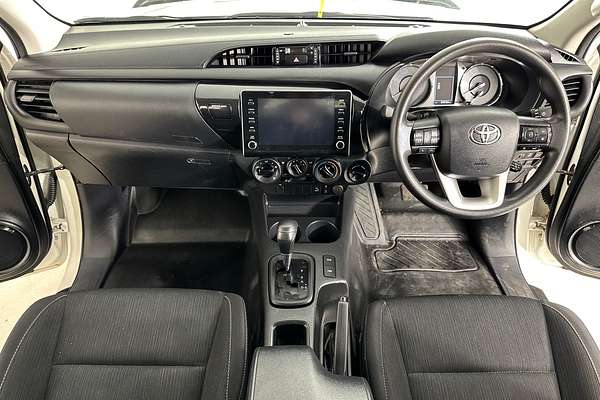 2021 Toyota HILUX SR (4x4) GUN126R FACELIFT 4X4