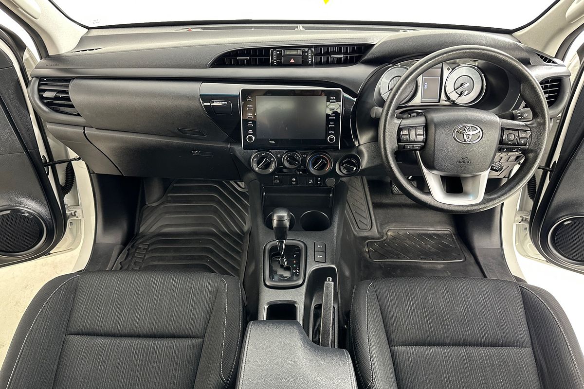 2022 Toyota HILUX SR (4x4) GUN126R 4X4