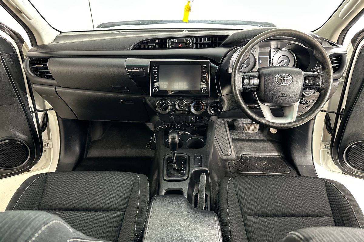 2022 Toyota HILUX SR (4x4) GUN126R 4X4