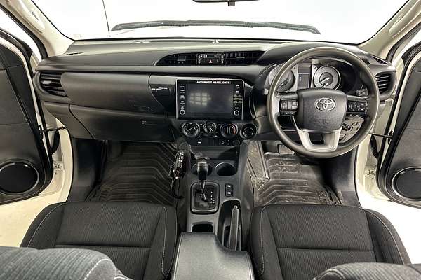 2021 Toyota HILUX SR (4x4) GUN126R FACELIFT 4X4