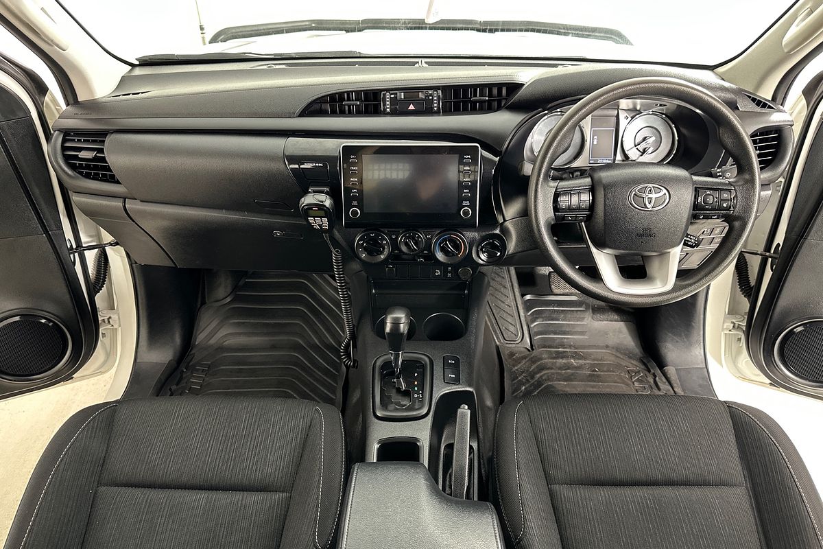2023 Toyota HILUX SR (4x4) GUN126R 4X4