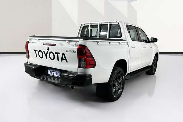 2024 Toyota HILUX SR 48V (4x4) GUN126R 4X4