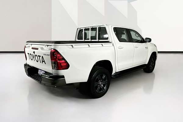 2024 Toyota Hilux SR 48V GUN126R 4X4