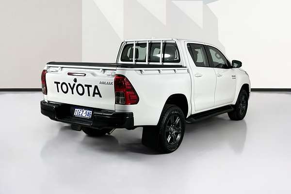 2024 Toyota Hilux SR 48V GUN126R 4X4