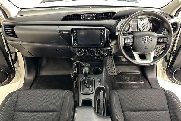 2021 Toyota HILUX SR (4x4) GUN126R FACELIFT 4X4