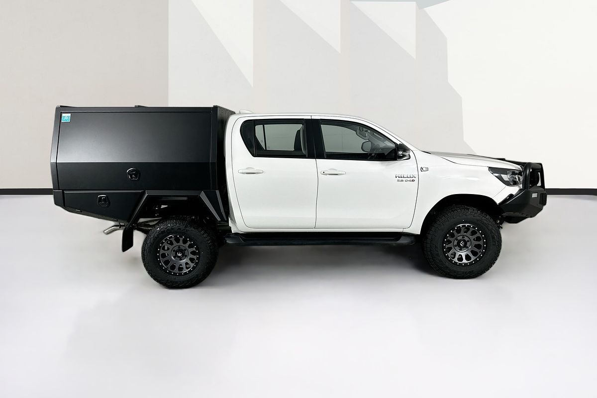2024 Toyota HILUX SR GUN126R 4X4