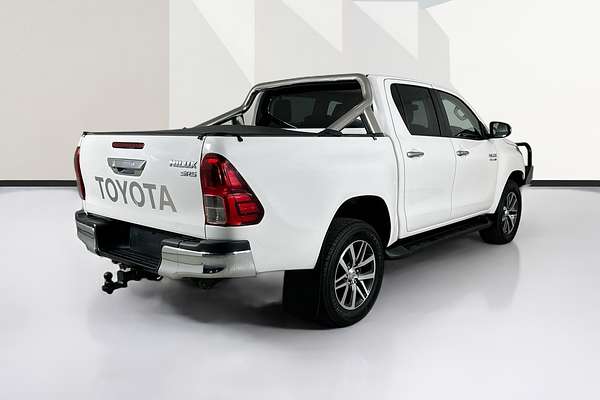 2016 Toyota HILUX SR5 (4x4) GUN126R 4X4
