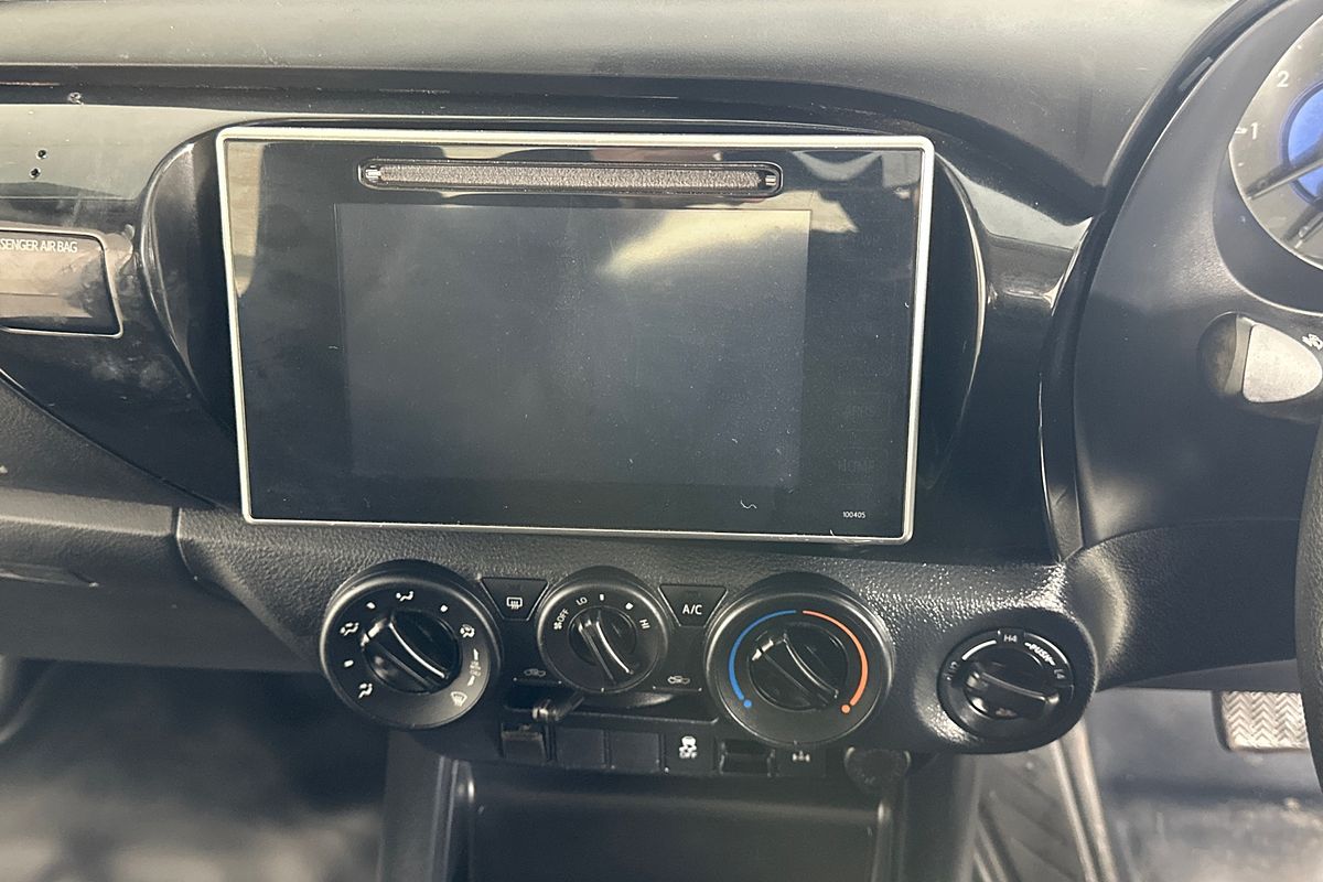 2019 Toyota HILUX SR (4x4) GUN126R MY19 4X4