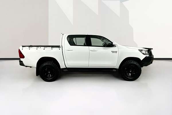 2019 Toyota HILUX SR (4x4) GUN126R MY19 4X4