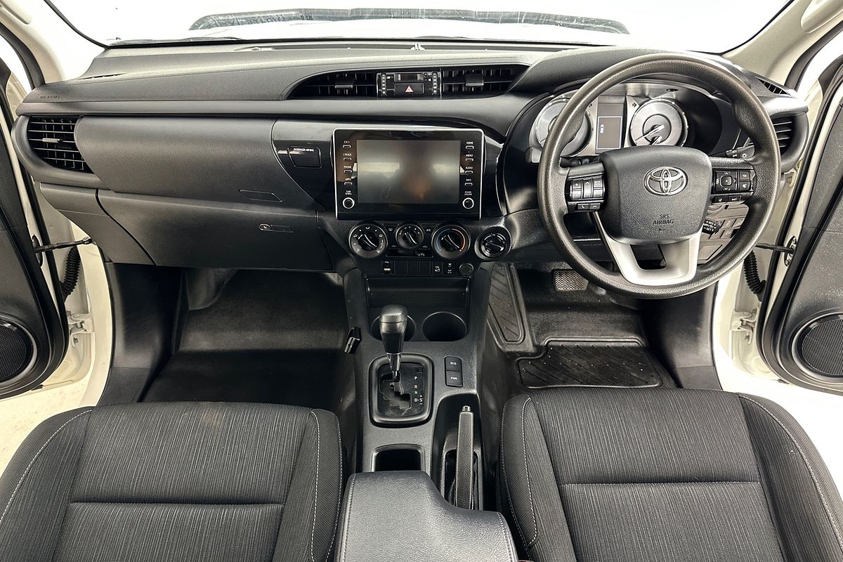 2022 Toyota HILUX SR (4x4) GUN126R 4X4