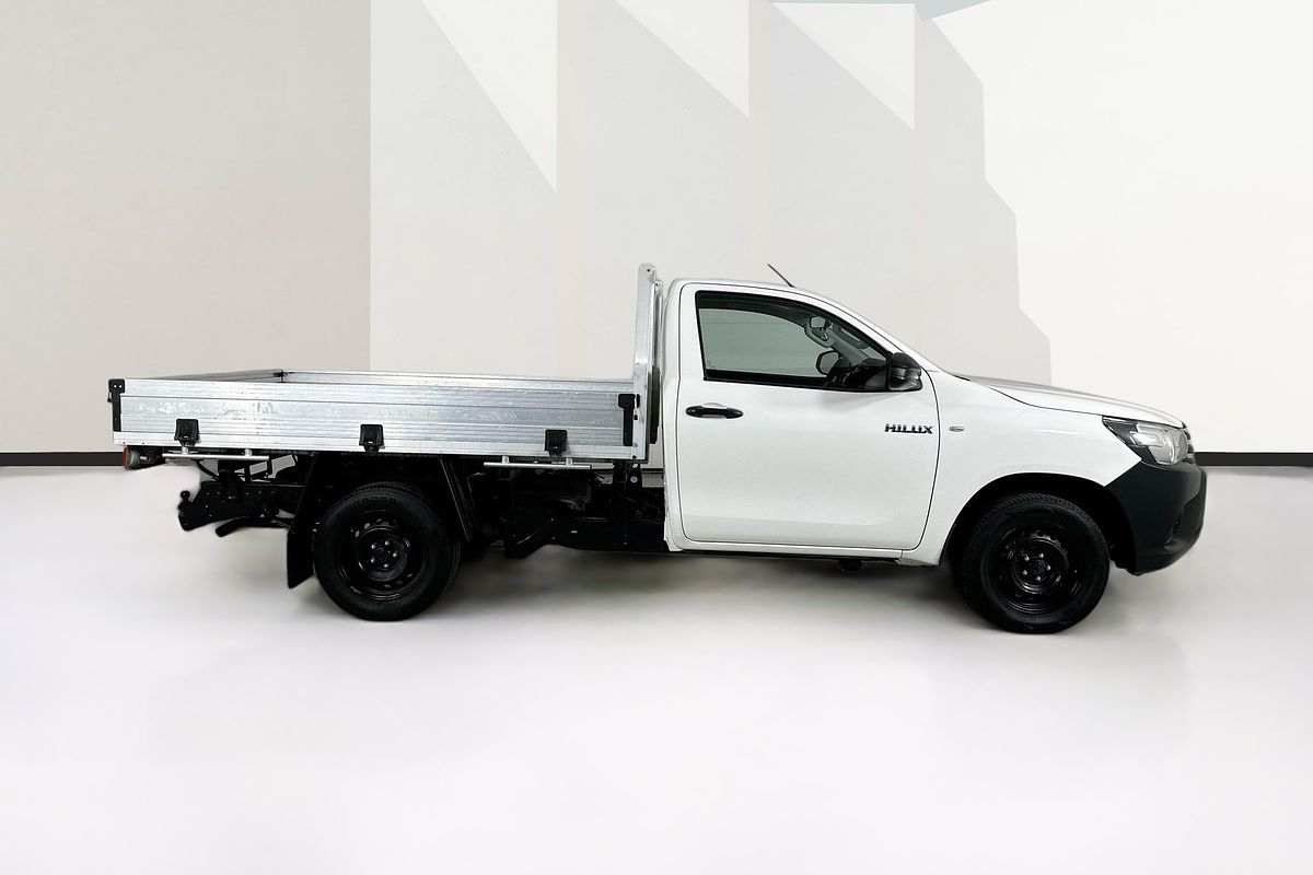 2017 Toyota HILUX WORKMATE TGN121R REAR WHEEL DRIVE