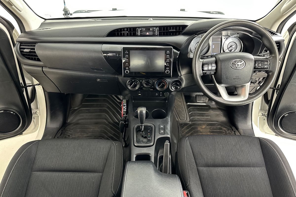 2021 Toyota HILUX SR (4x4) GUN126R 4X4