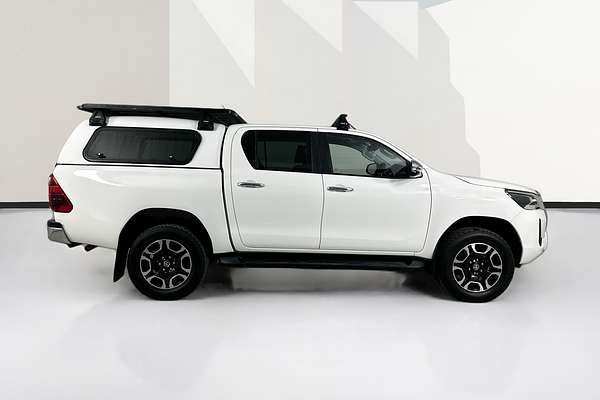 2020 Toyota HILUX SR5 (4x4) GUN126R FACELIFT 4X4