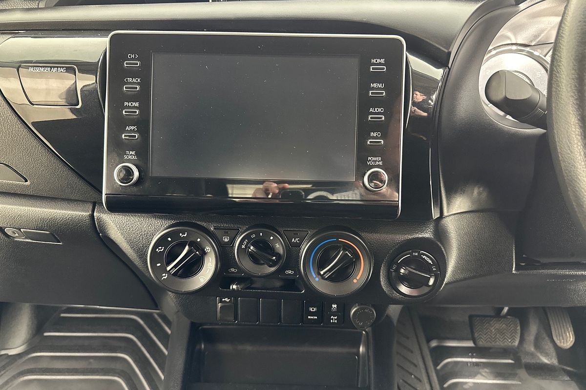 2022 Toyota Hilux SR (4x4) GUN126R 4X4
