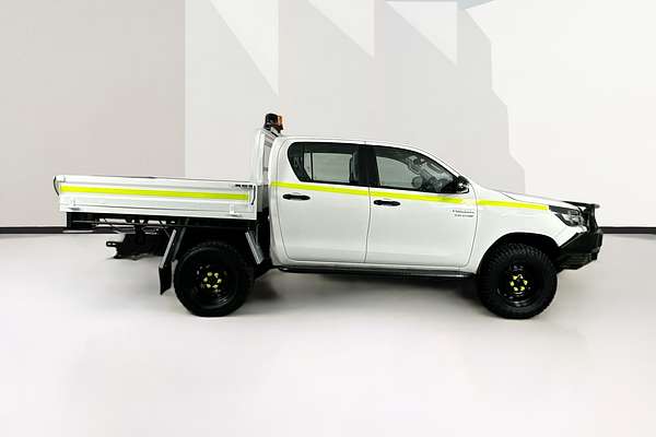 2020 Toyota HILUX SR (4x4) GUN126R FACELIFT 4X4