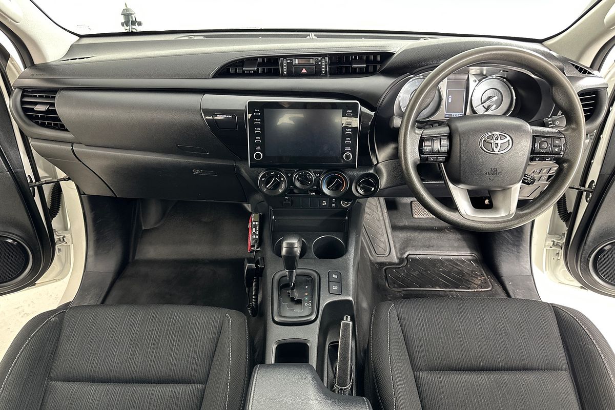 2021 Toyota HILUX SR (4x4) GUN126R 4X4