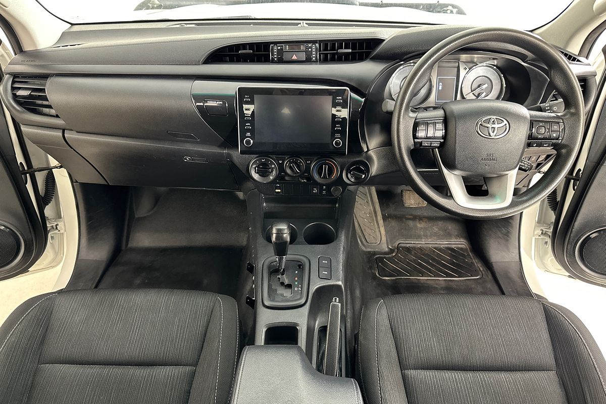 2022 Toyota HILUX SR (4x4) GUN126R 4X4