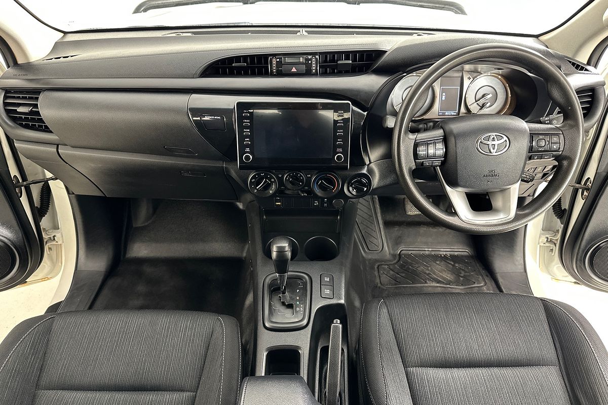 2021 Toyota HILUX SR (4x4) GUN126R 4X4