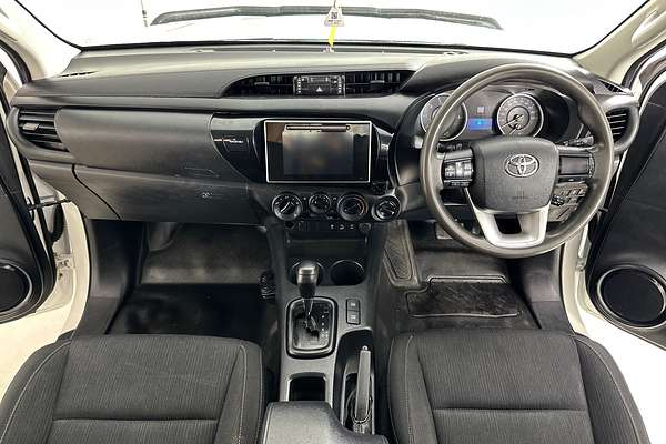 2019 Toyota HILUX SR (4x4) GUN126R MY19 UPGRADE 4X4
