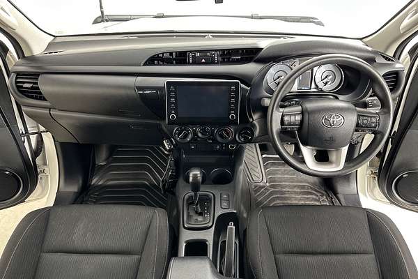 2024 Toyota HILUX SR (4x4) GUN126R 4X4