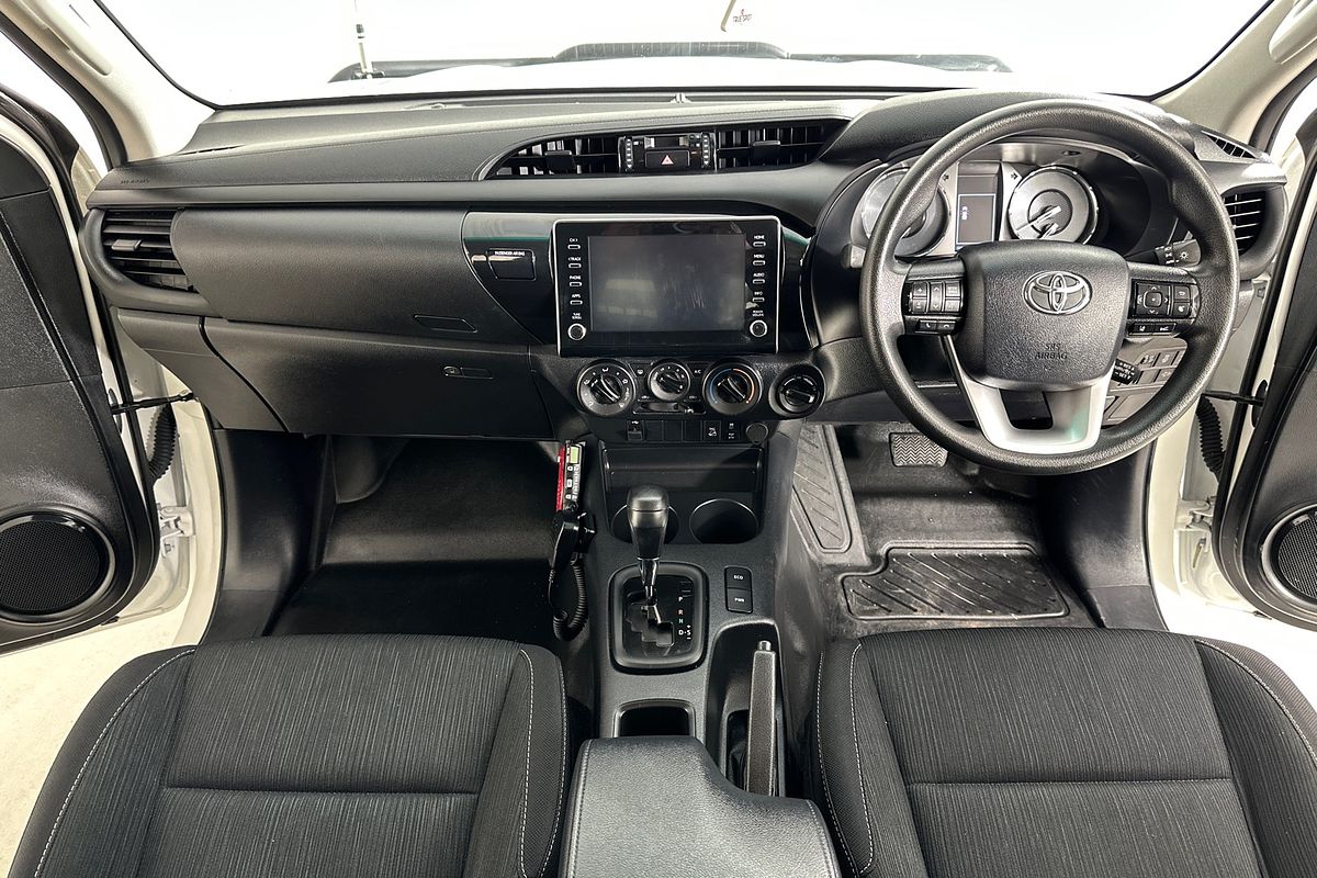 2022 Toyota HILUX SR (4x4) GUN126R 4X4