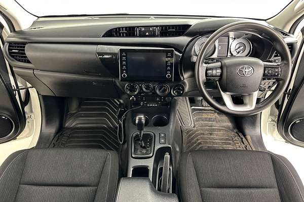 2021 Toyota HILUX SR (4x4) GUN126R 4X4
