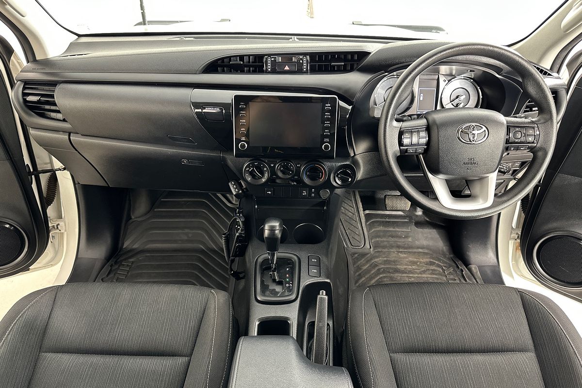 2024 Toyota HILUX SR (4x4) GUN126R 4X4