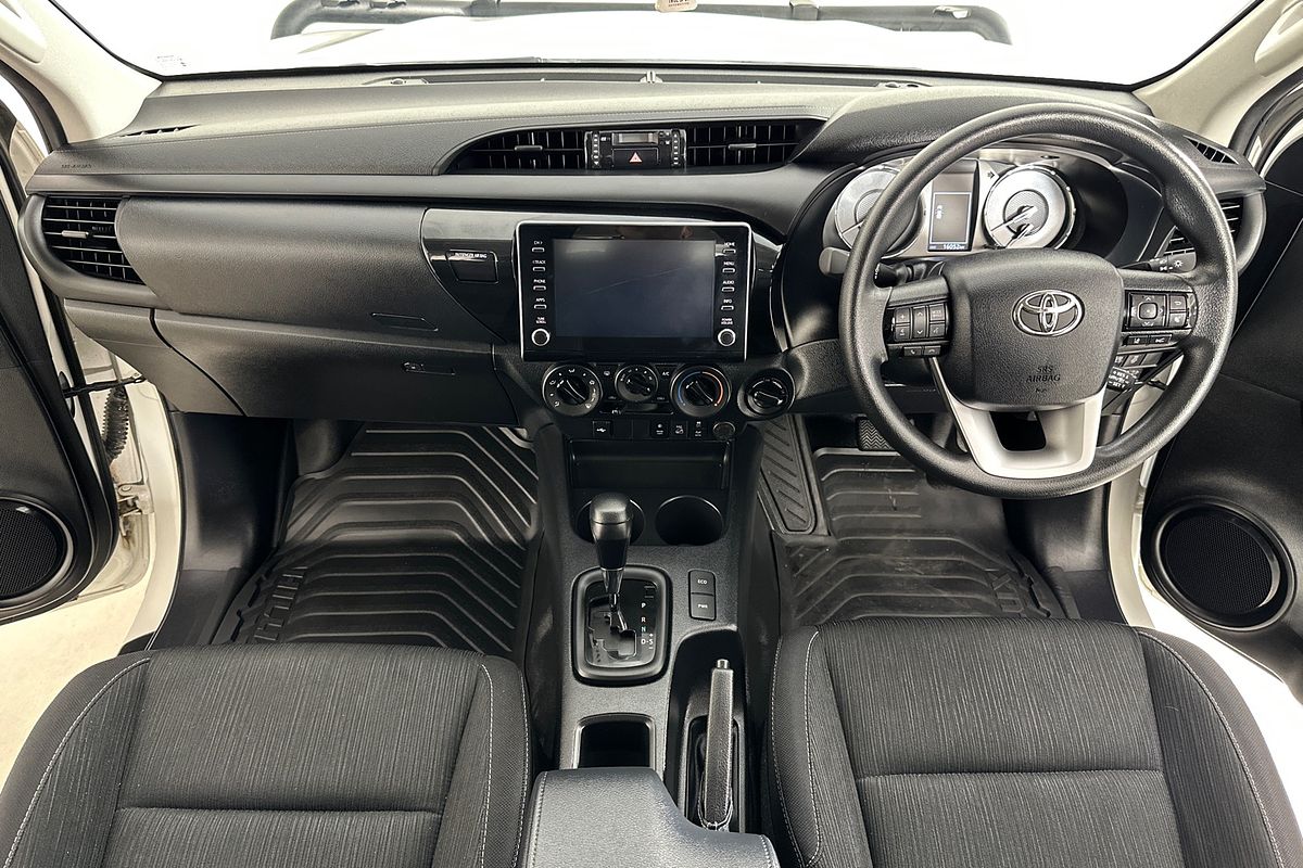 2024 Toyota HILUX SR (4x4) GUN126R 4X4
