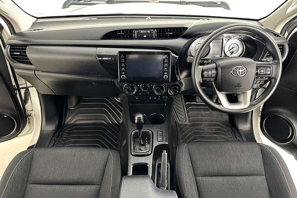 2024 Toyota HILUX SR (4x4) GUN126R 4X4