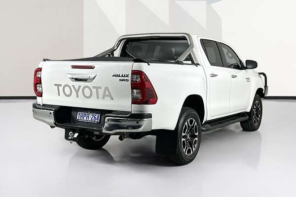 2022 Toyota HILUX SR5 (4x4) GUN126R 4X4