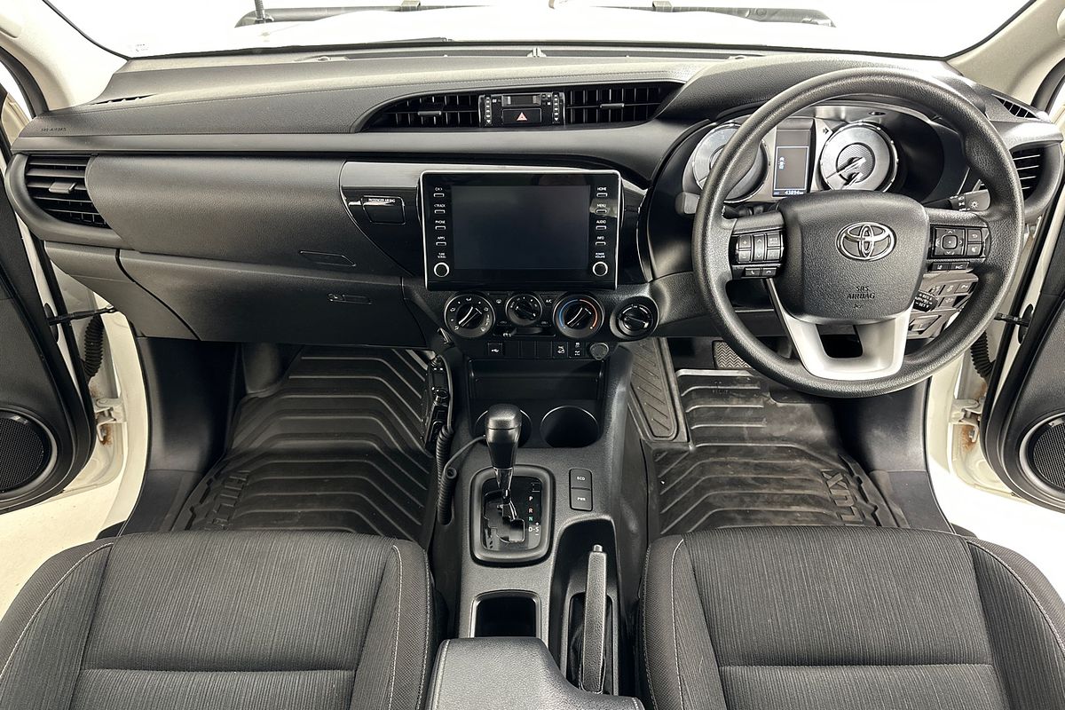 2024 Toyota HILUX SR (4x4) GUN126R 4X4