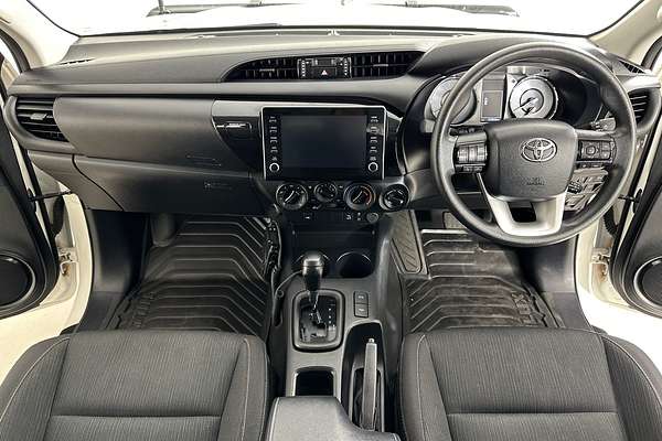 2024 Toyota HILUX SR (4x4) GUN126R 4X4