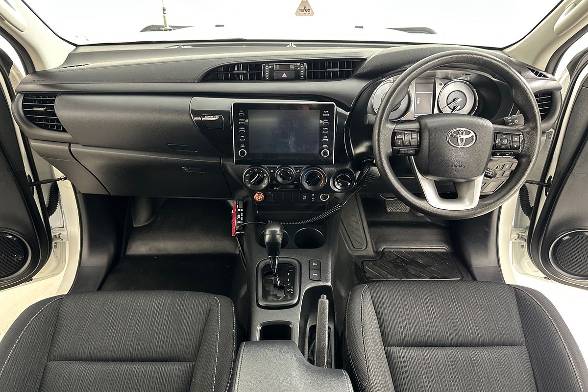 2022 Toyota HILUX SR (4x4) GUN126R 4X4