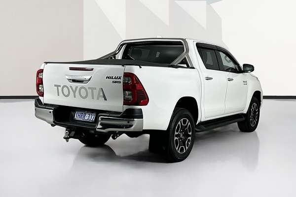 2022 Toyota HILUX SR5 (4x4) GUN126R 4X4