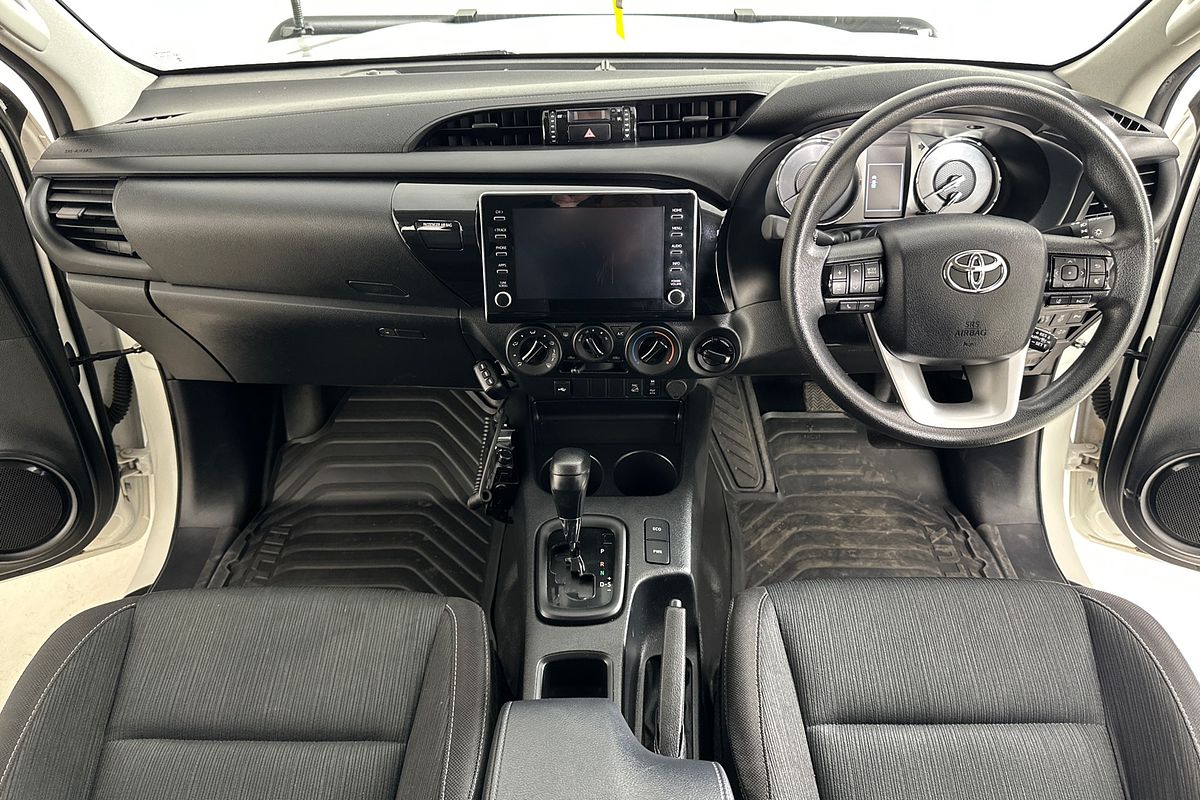 2024 Toyota HILUX SR (4x4) GUN126R 4X4