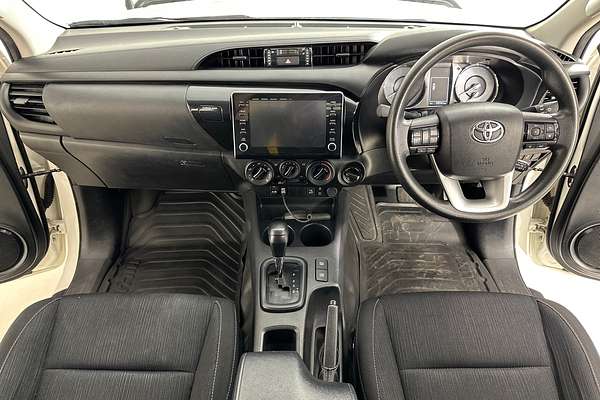 2021 Toyota HILUX SR (4x4) GUN126R FACELIFT 4X4