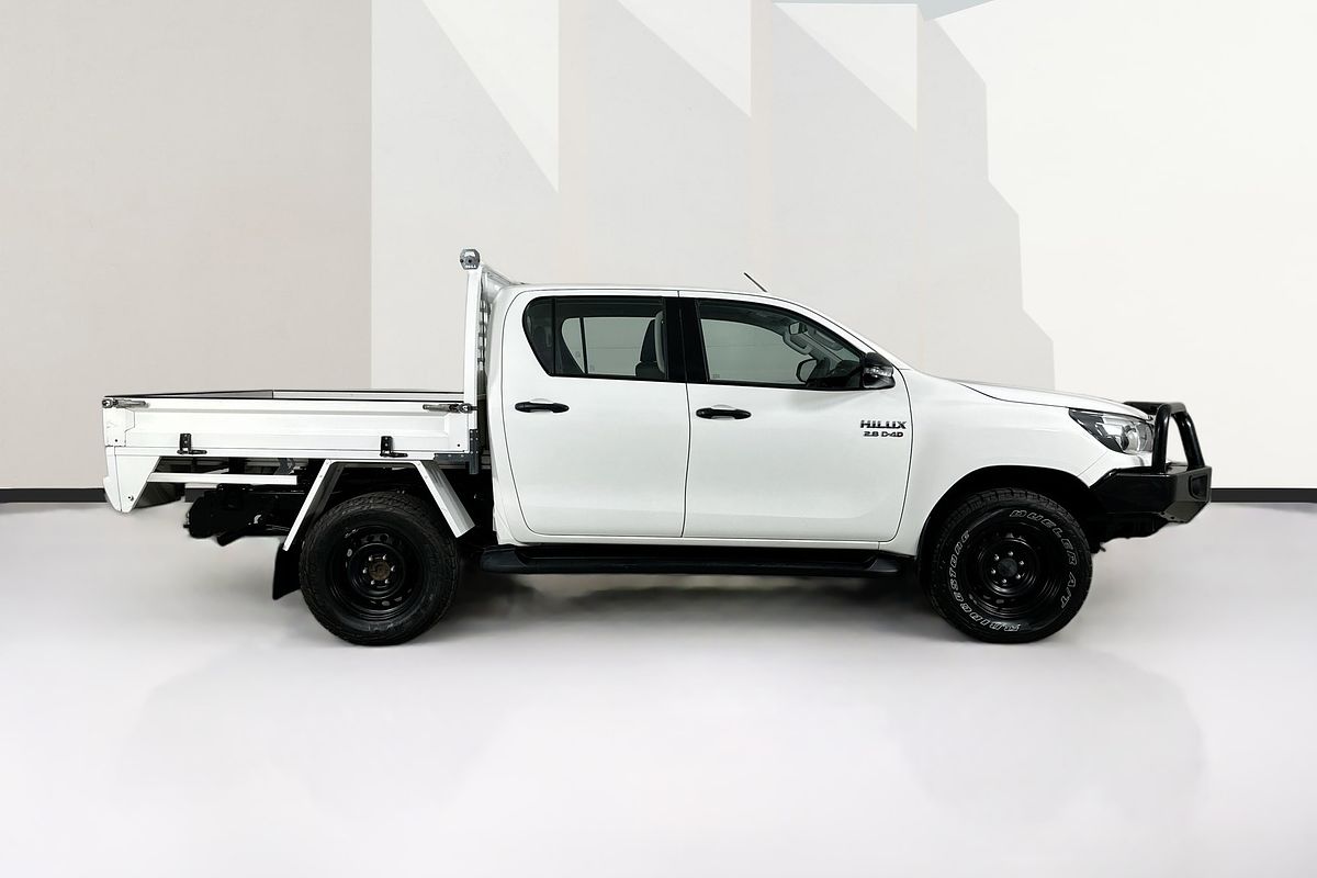2017 Toyota HILUX SR (4x4) GUN126R 4X4