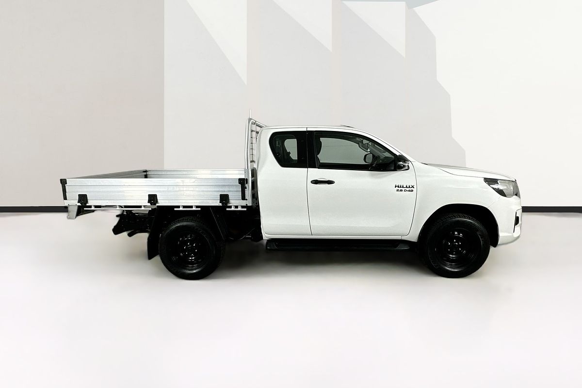 2019 Toyota HILUX SR (4x4) GUN126R MY19 4X4