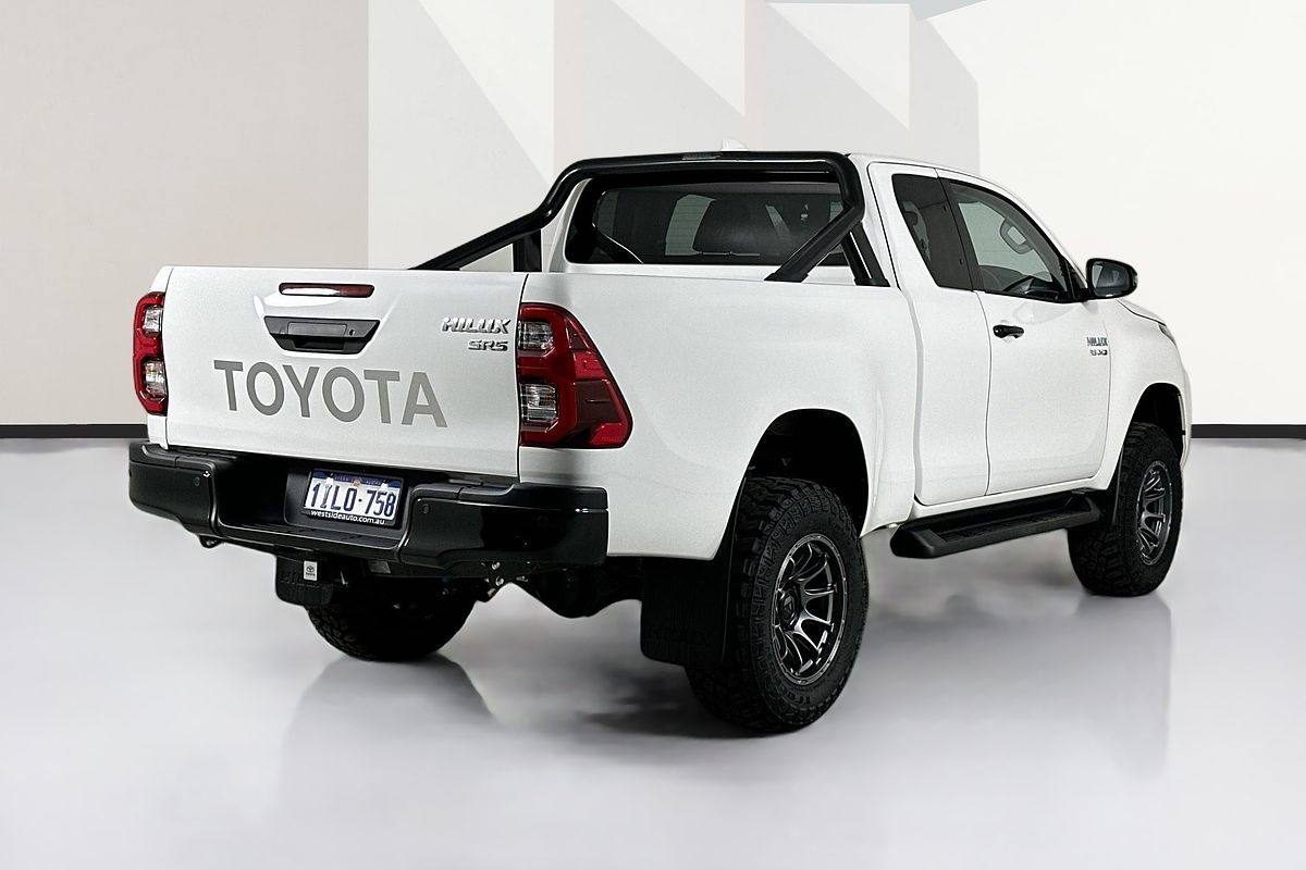 2024 Toyota Hilux SR5 (4x4) GUN126R 4X4
