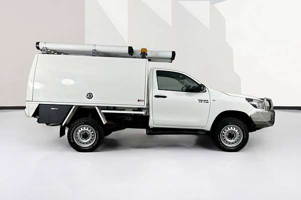 2020 Toyota HILUX SR (4x4) GUN126R FACELIFT 4X4