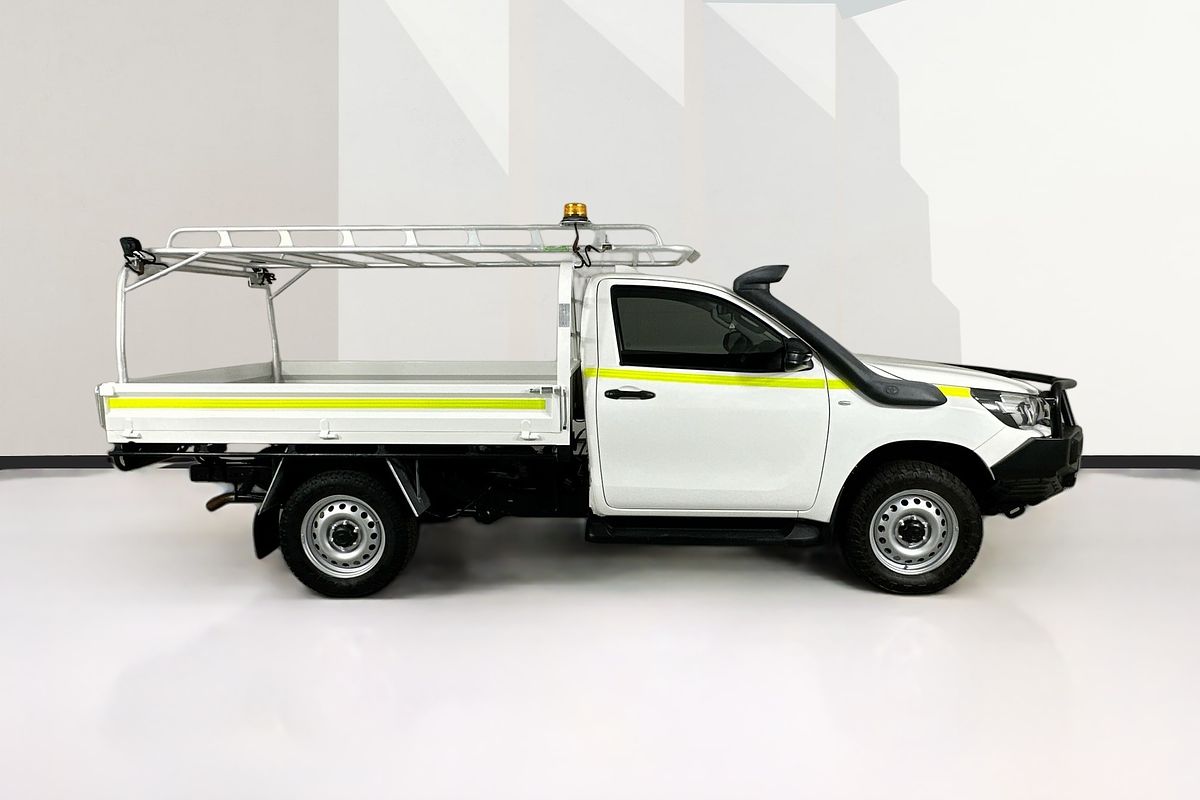 2021 Toyota HILUX SR (4x4) GUN126R 4X4